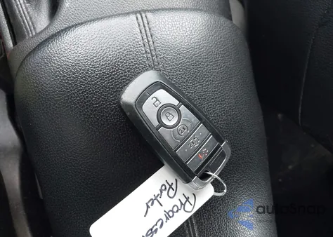 2019 Ford Mustang Ecoboost Premium z USA, uszkodzony, nr VIN 1FATP8UH4K5181641